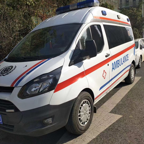 宝丰品质救护车出租,为您的健康出行负责