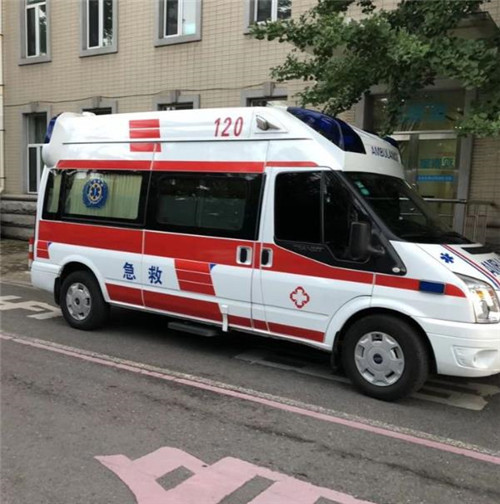 宝丰选择我们的救护车出租,开启安心转院之旅