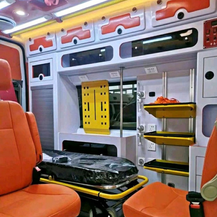 宝丰长途救护车护送病人租赁价格